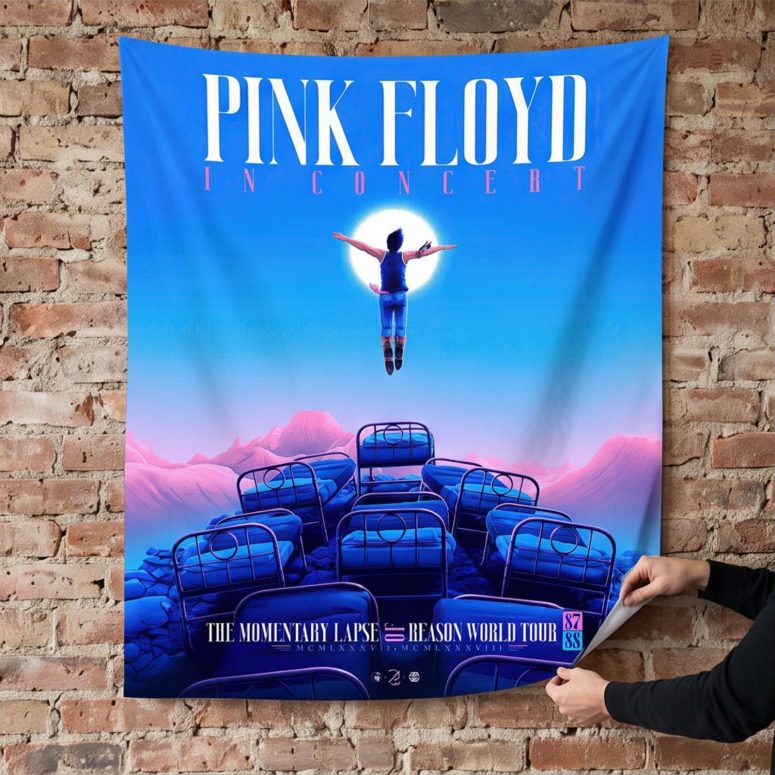 Pink Floyd Tapestry - The Momentary Lapse Of Reason Tour