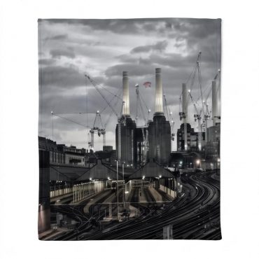 Pink Floyd Velveteen Plush Blanket - Animals 2018 Remix
