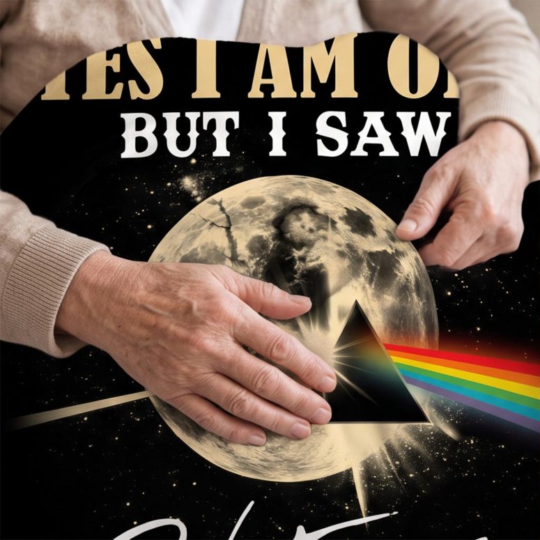 Pink Floyd Velveteen Plush Blanket - I Am Old But I Saw Pink Floyd On Stage DSOTM