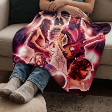 Pink Floyd Velveteen Plush Blanket - Pink Floyd Live At PomPeii Illustration