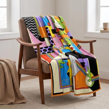Pink Floyd Velveteen Plush Blanket - The Dark side Of The Moon Live Debut 50th Anniversary