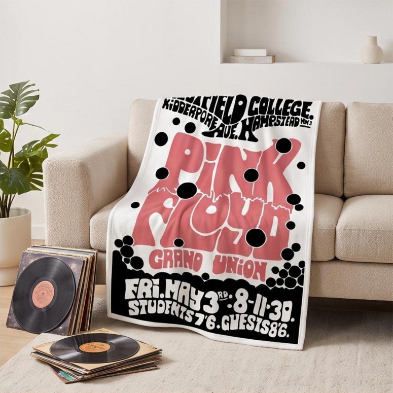 Pink Floyd Velveteen Plush Blanket - Westfield College Hampstead Concert 1968 Pink Floyd Velveteen Plush Blanket - Westfield College Hampstead Concert 1968
