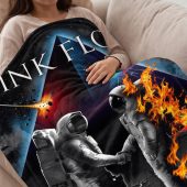 Pink Floyd Velveteen Plush Blanket - Wish You Were Here DSOTM Astronaut Handshake Pink Floyd Velveteen Plush Blanket - Wish You Were Here DSOTM Astronaut Handshake