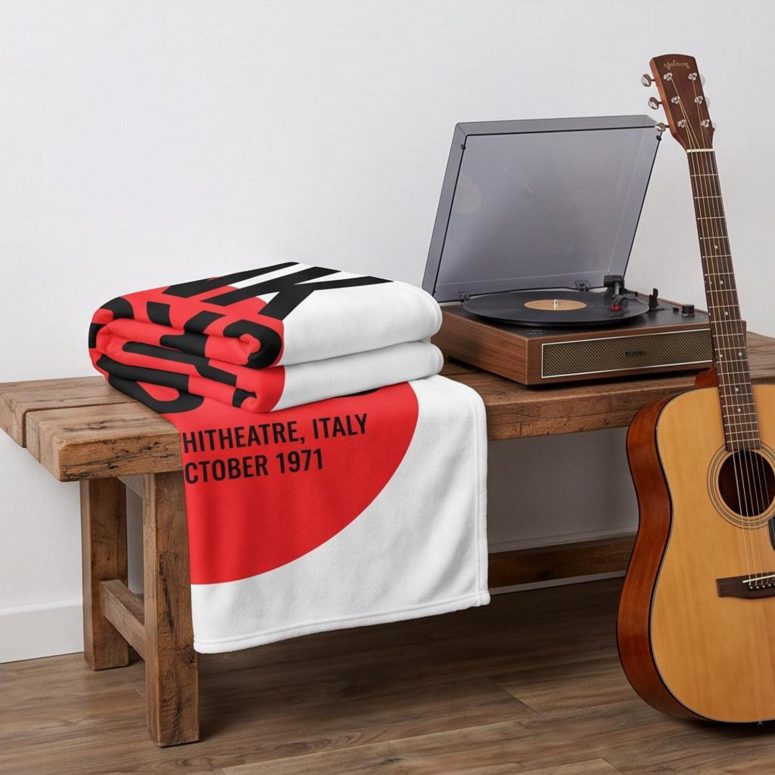 Pink Floyd Fleece Blanket - Live at Pompeii October 1971 Italy Pink Floyd Fleece Blanket - Live at Pompeii October 1971 Italy