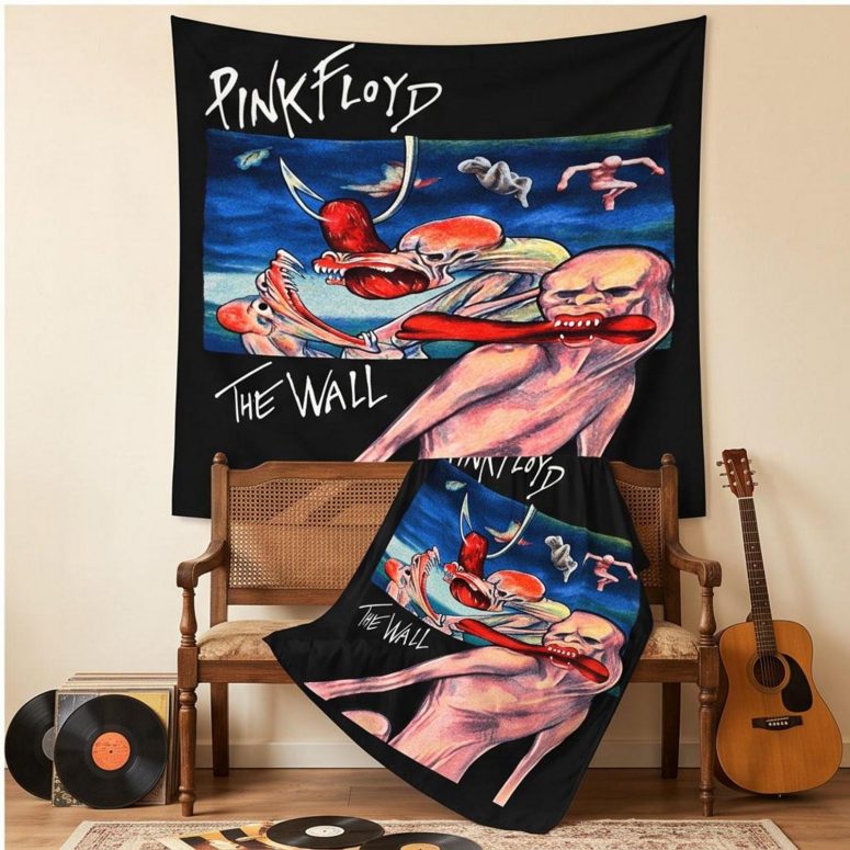 Pink Floyd Tapestry - The Wall 1979 Skeptical Vintage