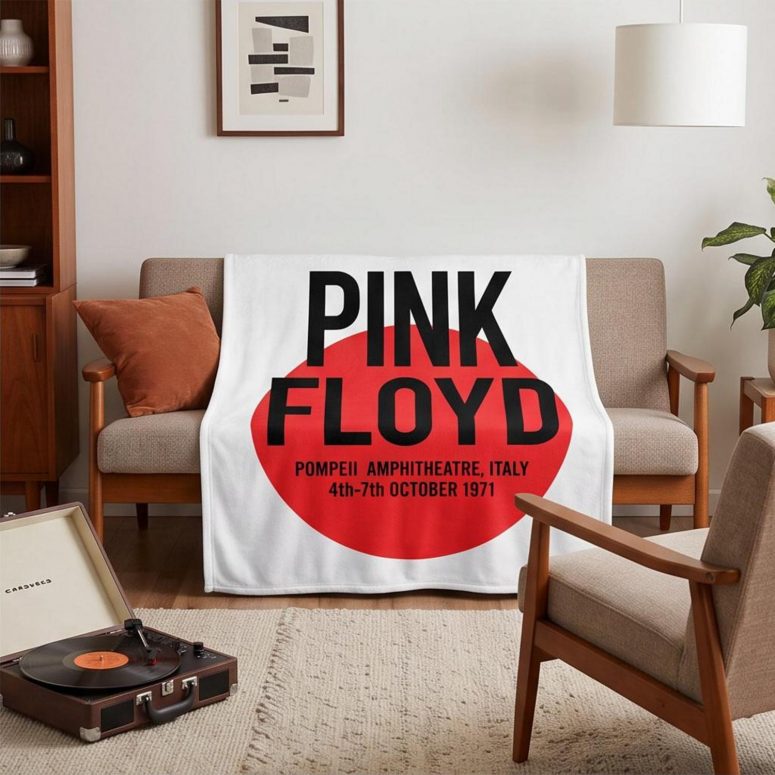 Pink Floyd Velveteen Plush Blanket - Live at Pompeii October 1971 Italy